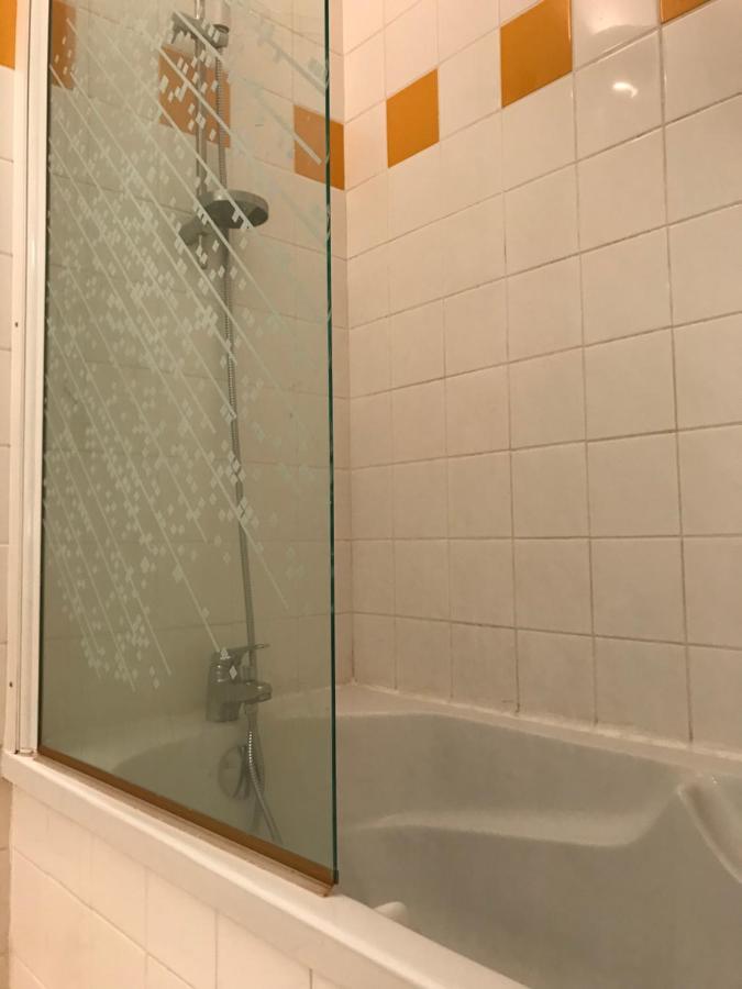 קאוטרט Place De La Mairie T2 Type Loft 70M2 Terrasse 35M2 מראה חיצוני תמונה
